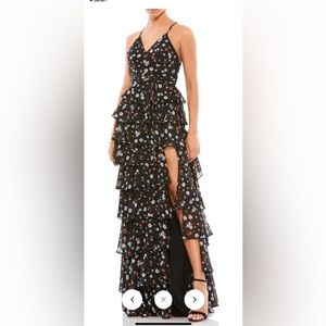 NWT IEENA FOR MAC DUGGAL size 0 Floral printed tiered long evening gown